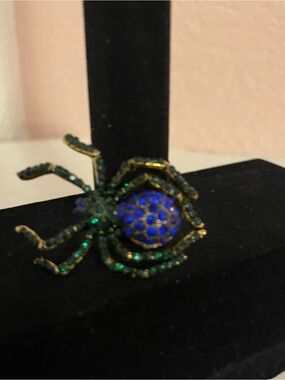 NWT Blue and Green Crystal Spider Brooch, Halloween Accessories